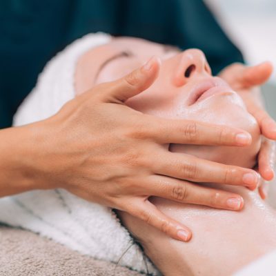 Face Massage Revitalizing Beauty Treatment